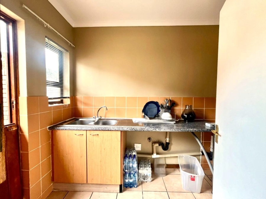 To Let 4 Bedroom Property for Rent in Cashan North West